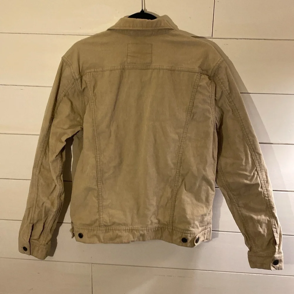 Old Navy Tan Corduroy Jacket. Size M. Button up with pockets.